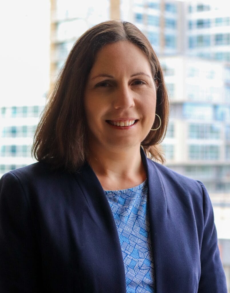 Emily Francis headshot.